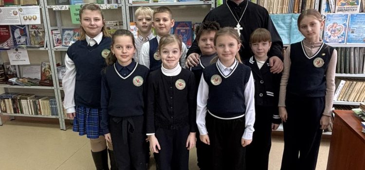 Добро, милосердие и послушание.