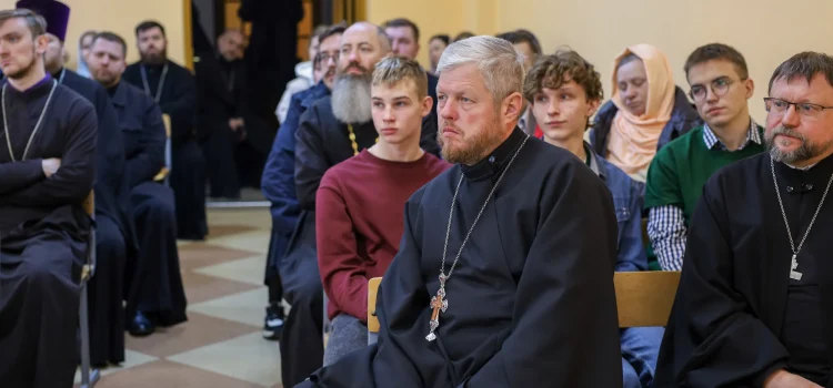 «Основные положения работы с православной молодежью».