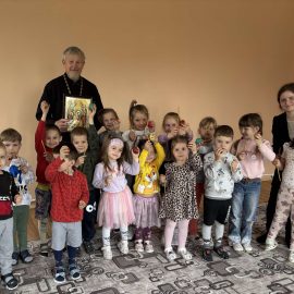 Со светлым праздником Пасхой Христовой.