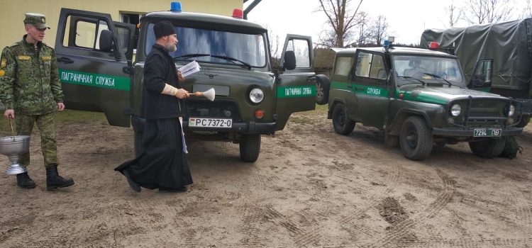 Чин освящения Пасхальных куличей.